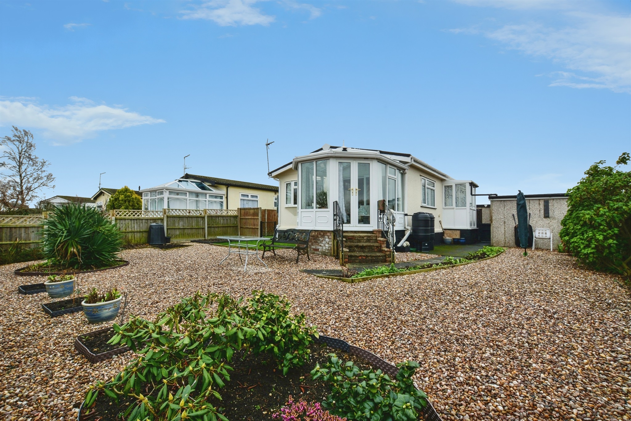 2-bed caravan on 84, Kingfisher Drive, Beacon Park Home Village, Skegness, £140,000
