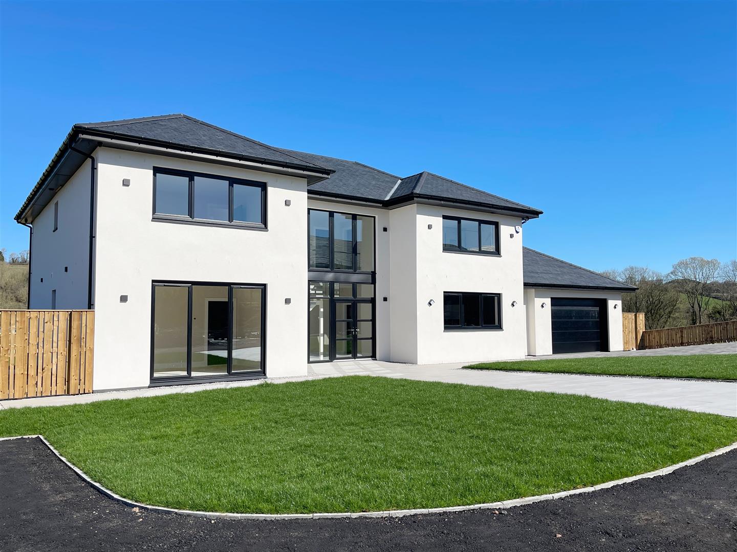 Photos of 4A Millburn Glen, Lanark Road, Garrion Bridge ML9 64297254