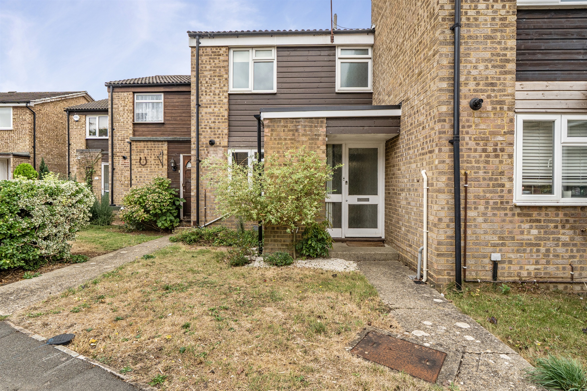 2-bed terraced on 81, Lillibrooke Crescent, Maidenhead, £379,000
