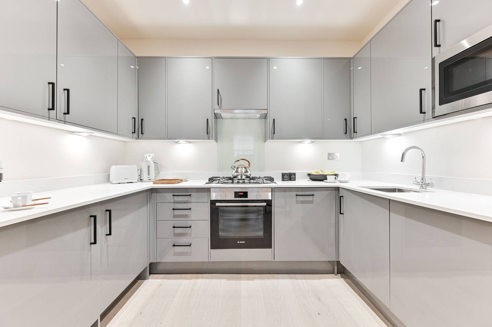 2 bedroom flat for sale 0