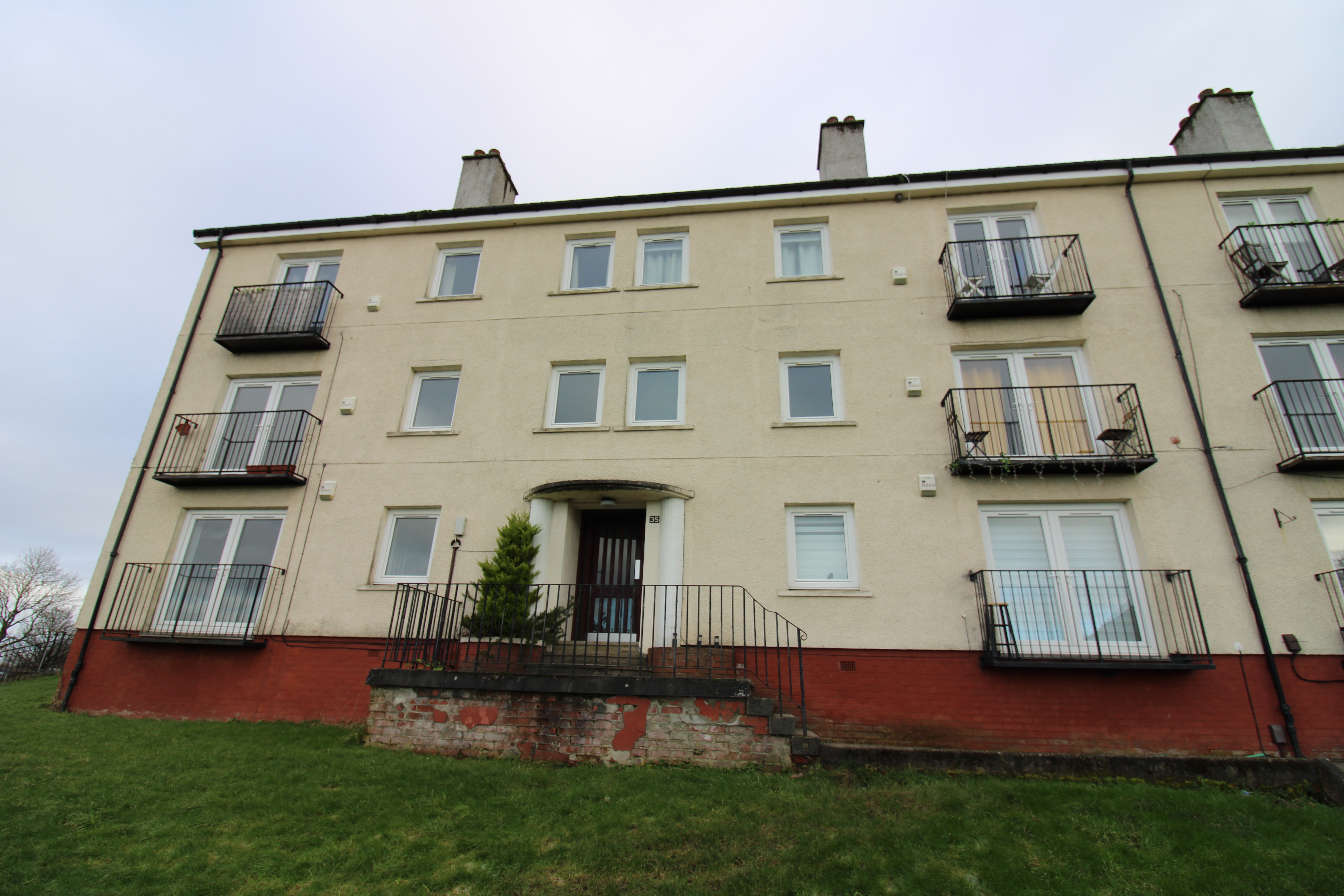 0/2, Paisley photo 2