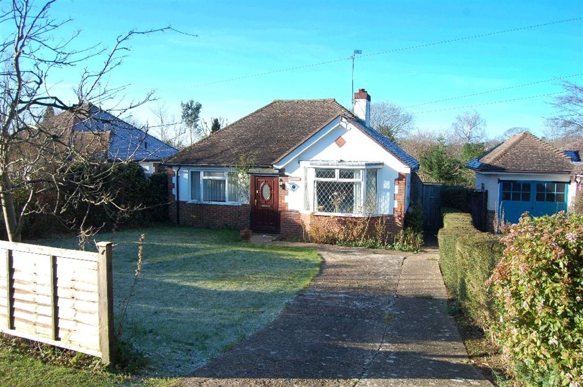 Free property report 7 Ox Lane, Tenterden, TN30 6NG Chimnie