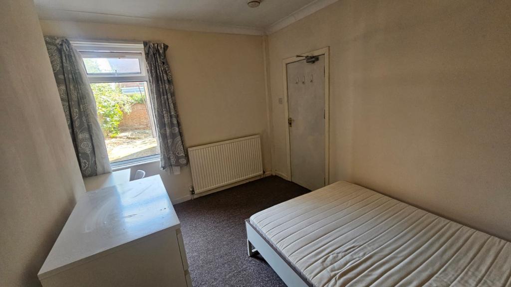 23, Coventry Road, Southampton photo 5