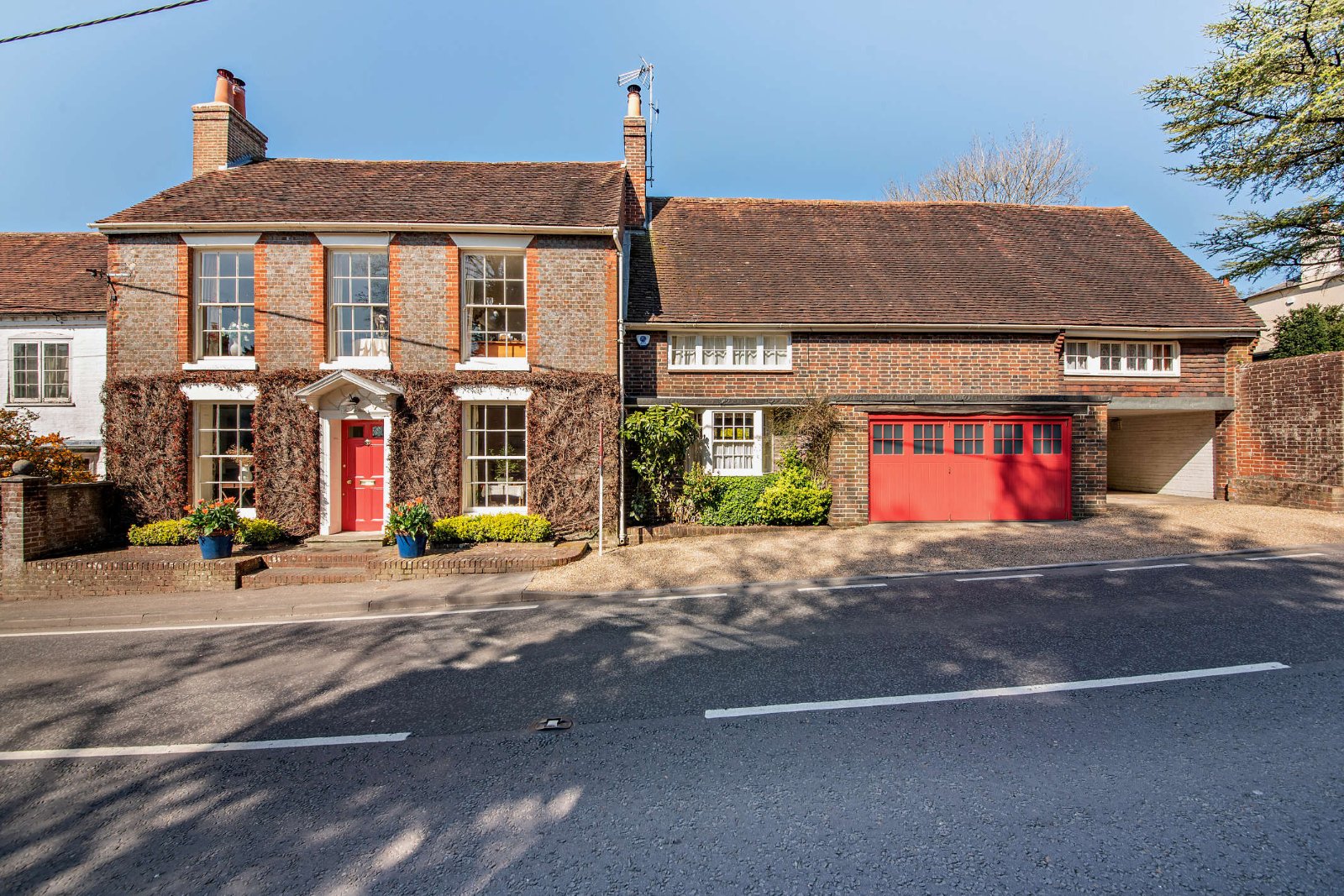 4 bedroom detached house for sale 0