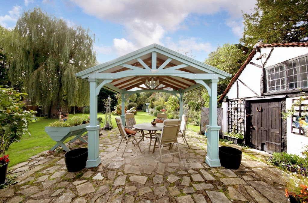 4 bedroom detached house for sale 0