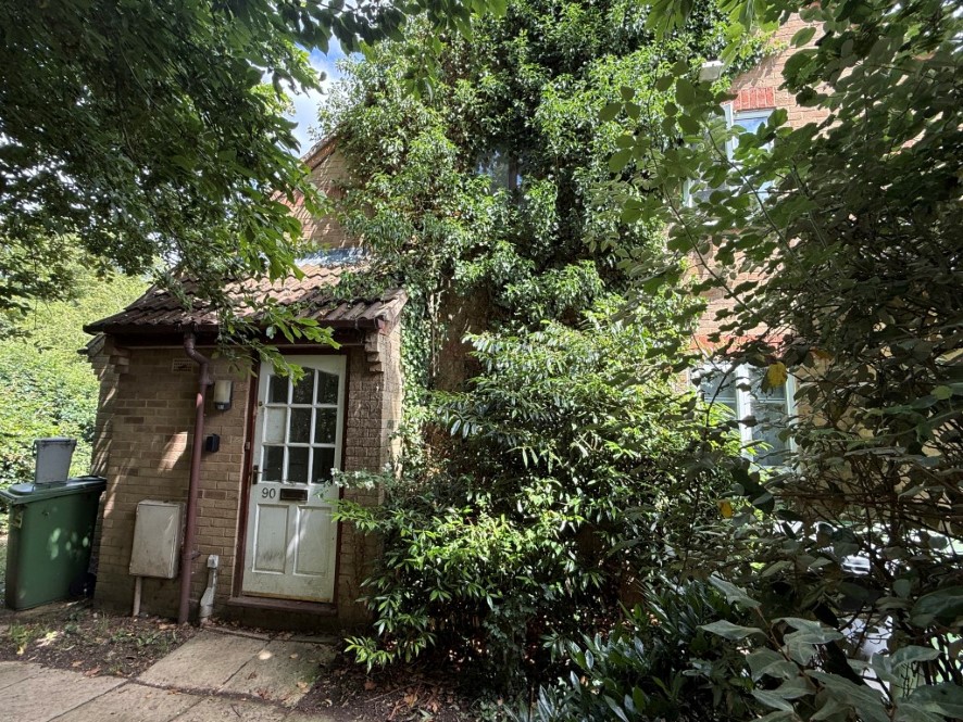 90 Whitacre, Peterborough PE1 4SX photo 4