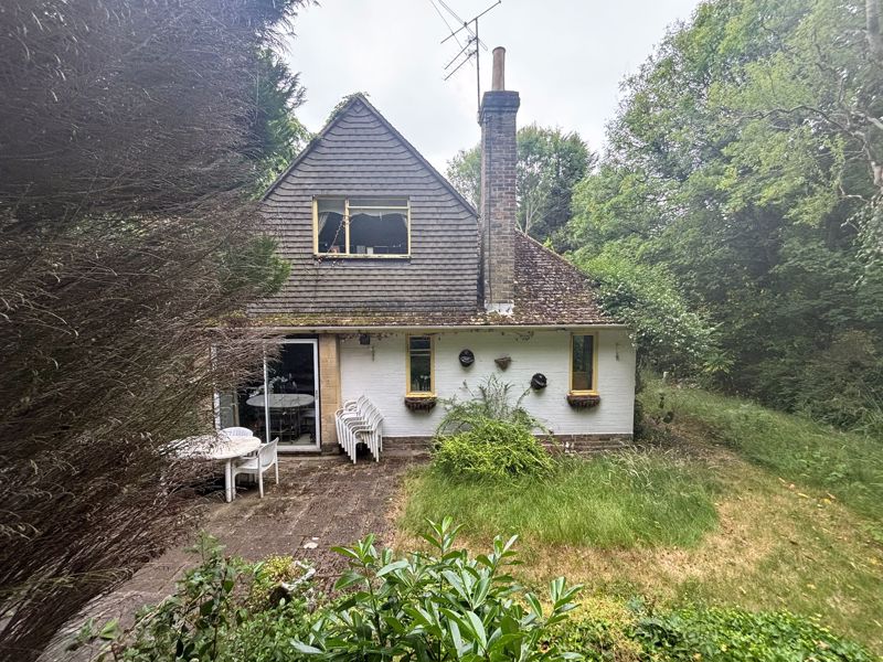 4 bedroom detached house for sale 0