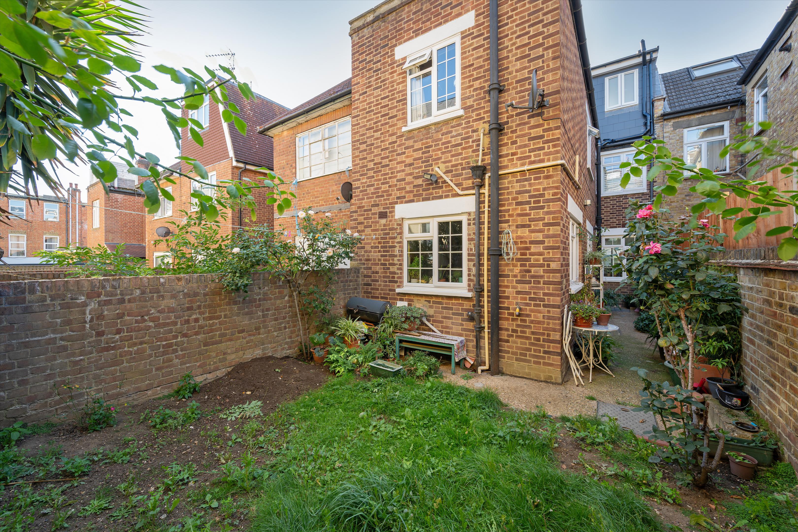 4 bedroom terraced house for sale 0