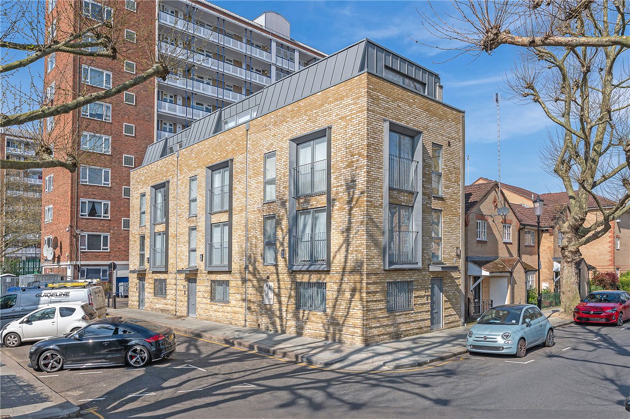 3 bedroom terraced house for sale 0
