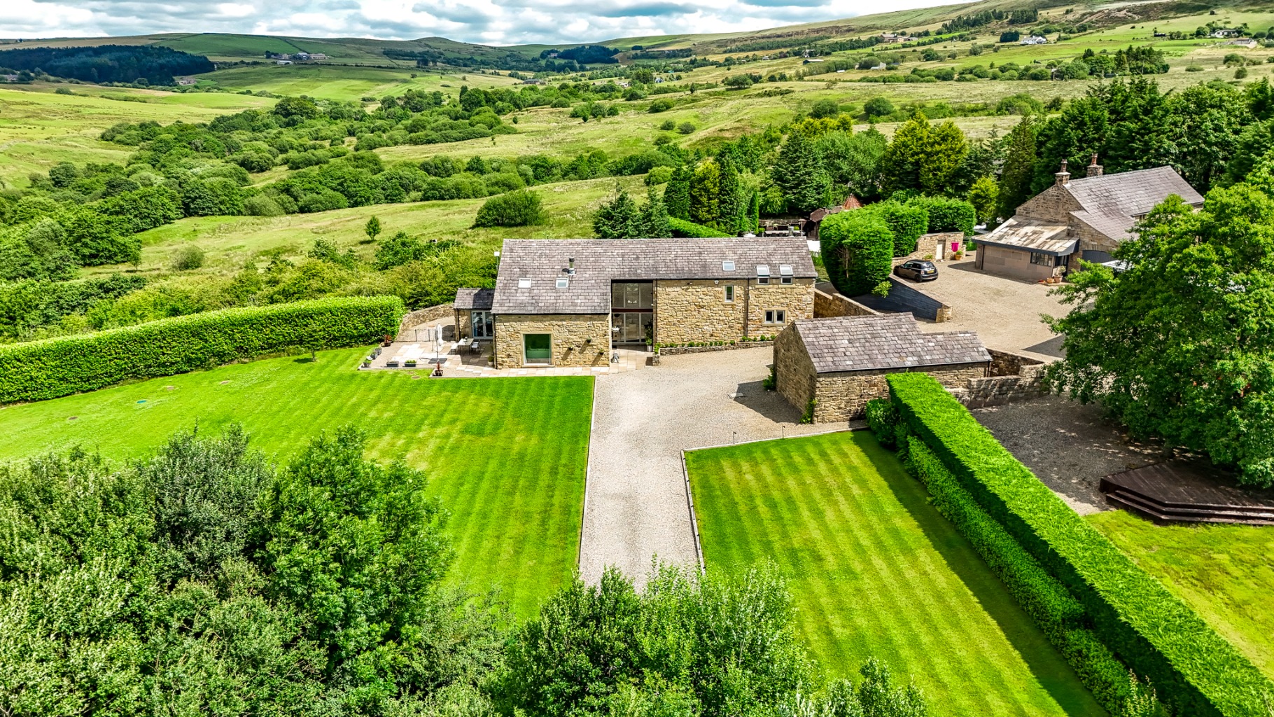 4 bedroom semi-detached house for sale in London