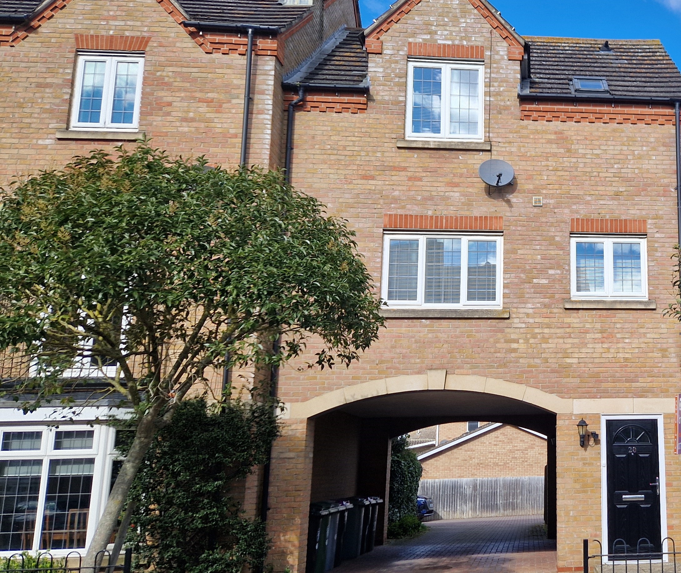 2-bed house on 20, Fen Field Mews, PETERBOROUGH, £925/mo
