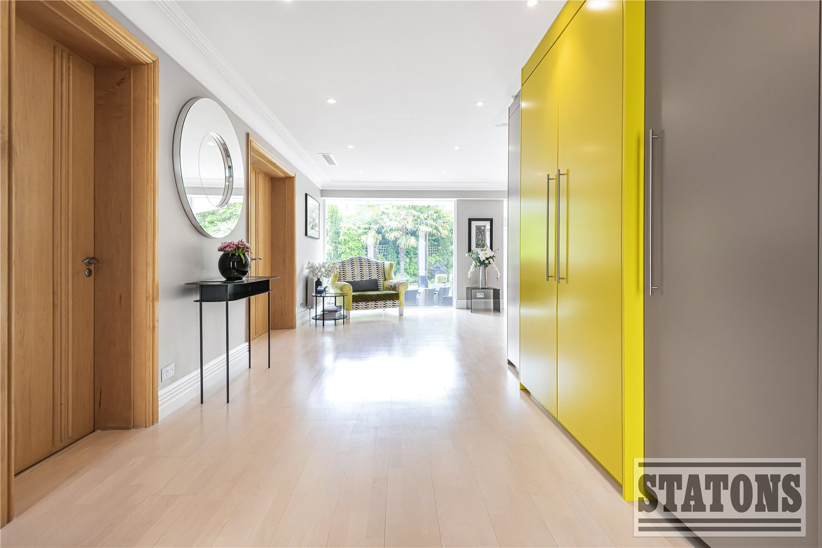 6 bedroom detached house for sale 0