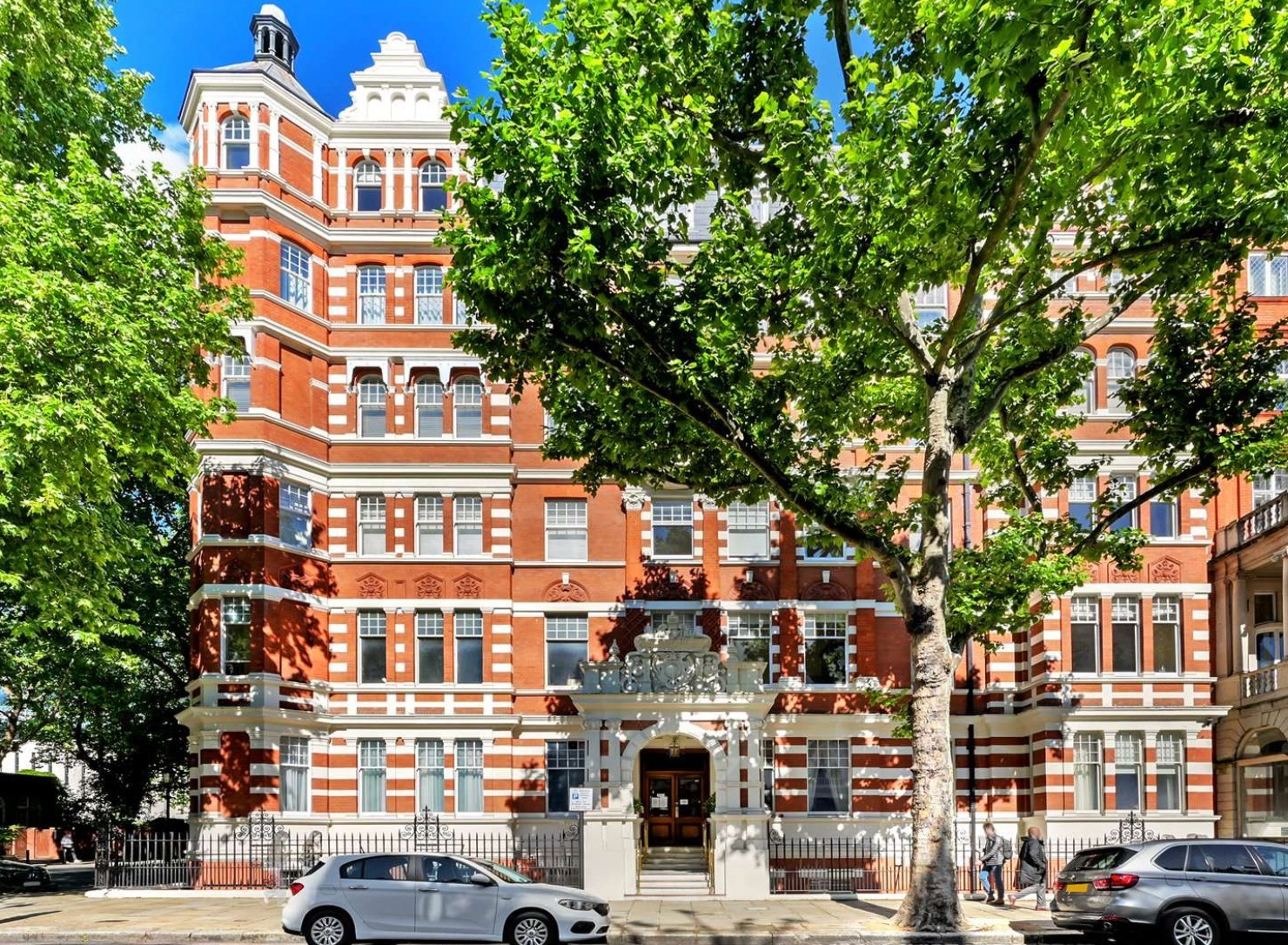 169, Queen's Gate, London photo 2