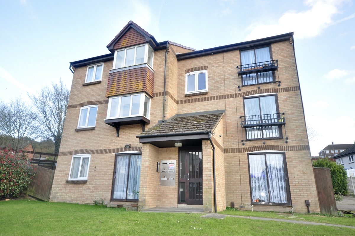 Free property report 7 Dunedin Drive, Dover, CT16 2JU Chimnie