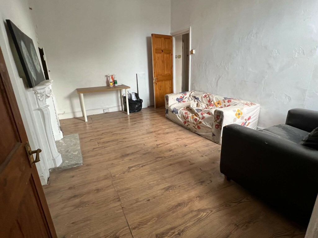 325, Welbeck Road, Walker photo 5