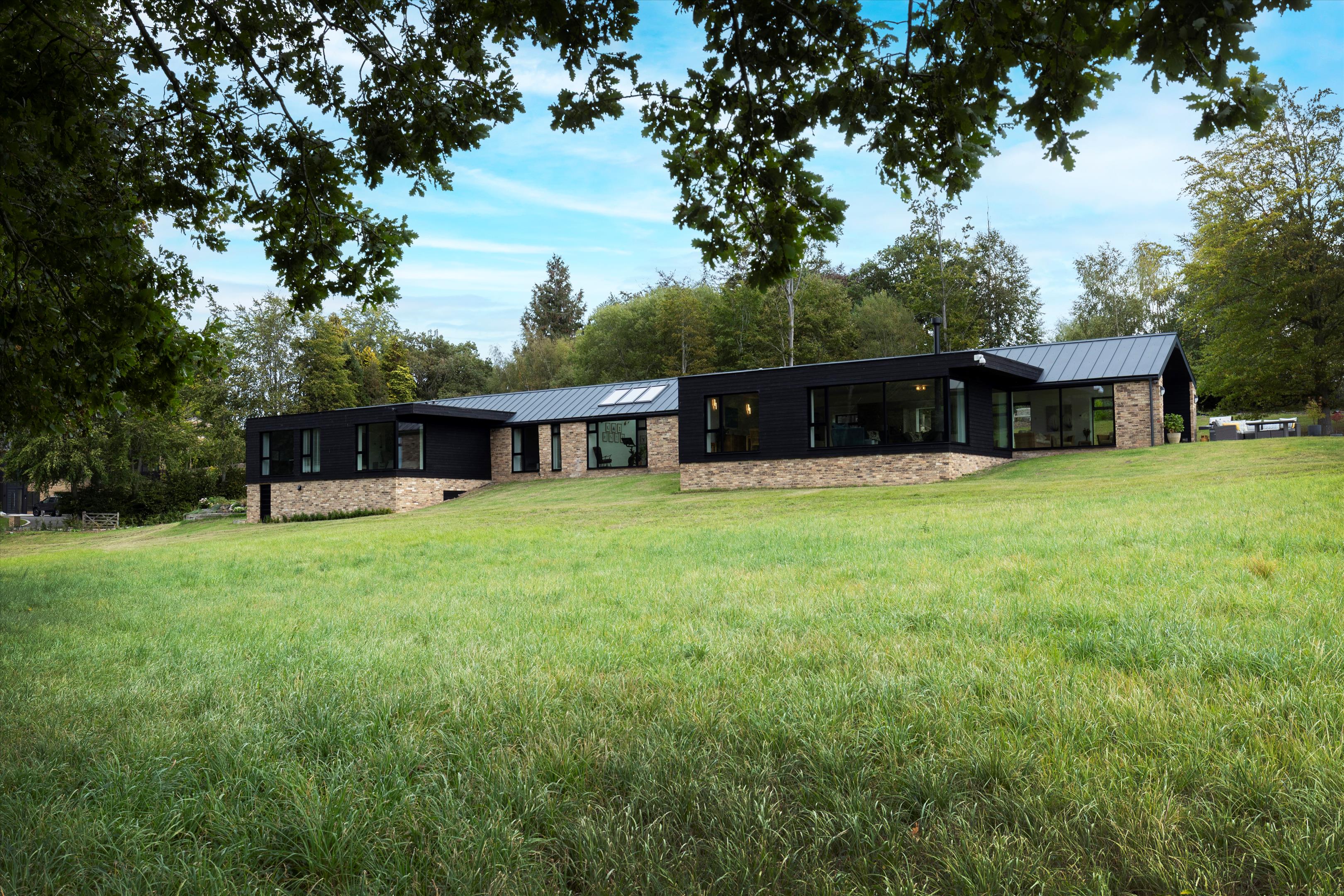 3 bedroom flat for sale in London