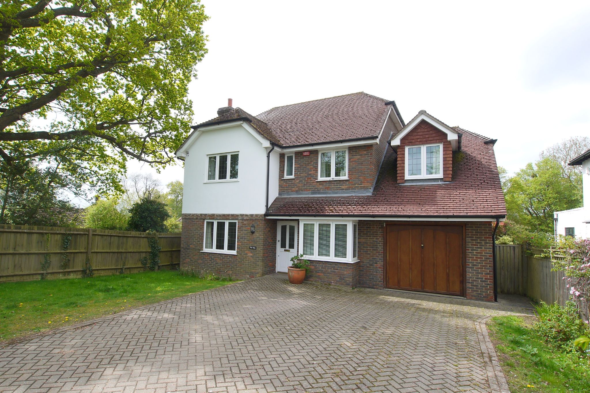 3 bedroom flat for sale