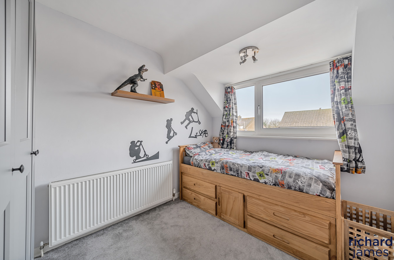 Photos of Sutton Park, Blunsdon, Wiltshire SN26 66498311 PrimeLocation