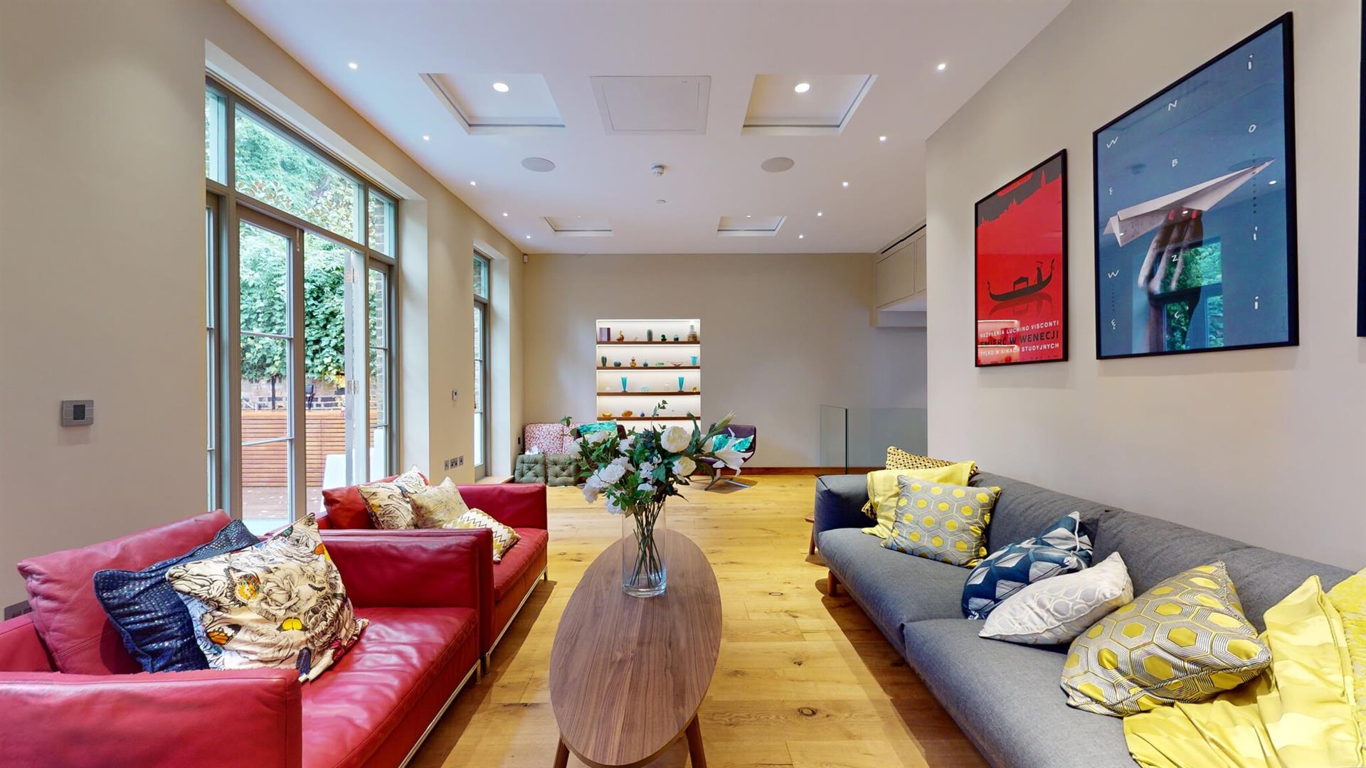 2 bedroom flat for sale 0