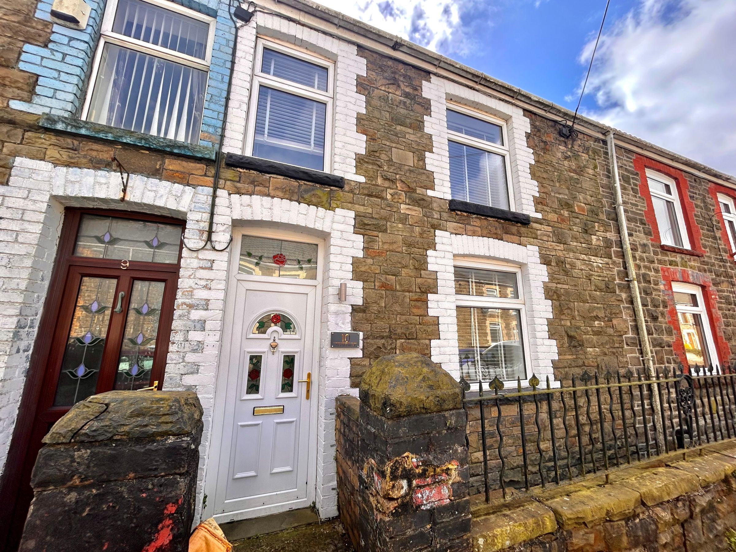 10 Victoria Street, Maesteg photo 2