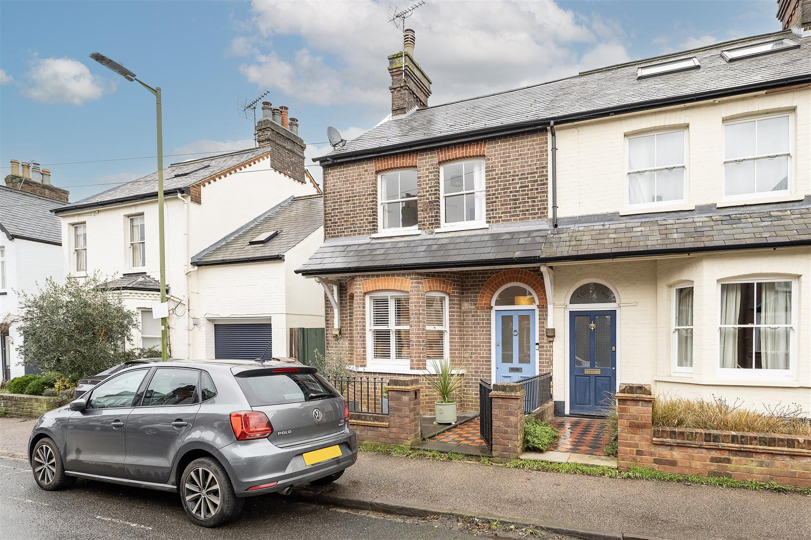 4 bedroom semi-detached house for sale 0