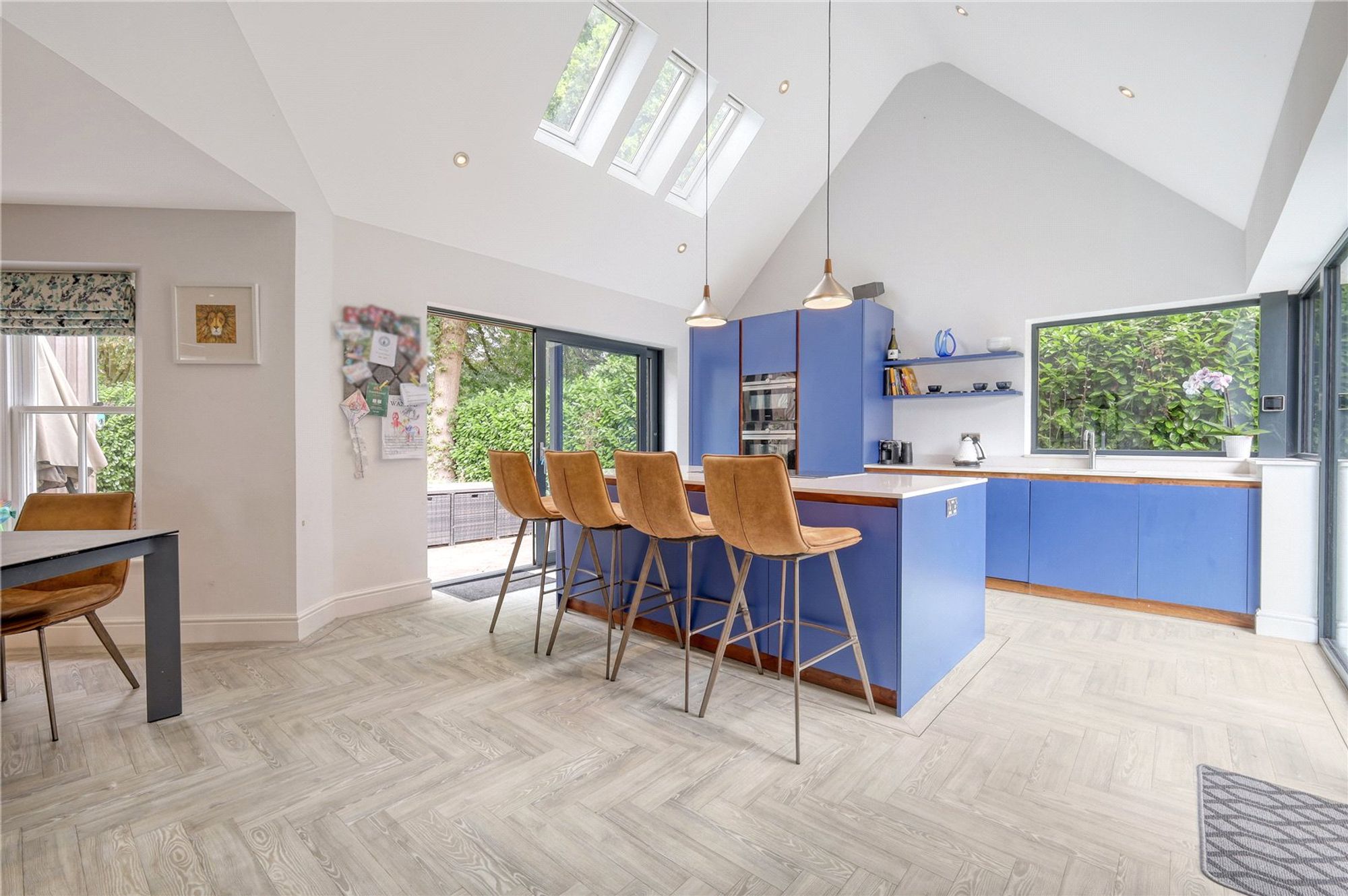 5 bedroom property for sale 0