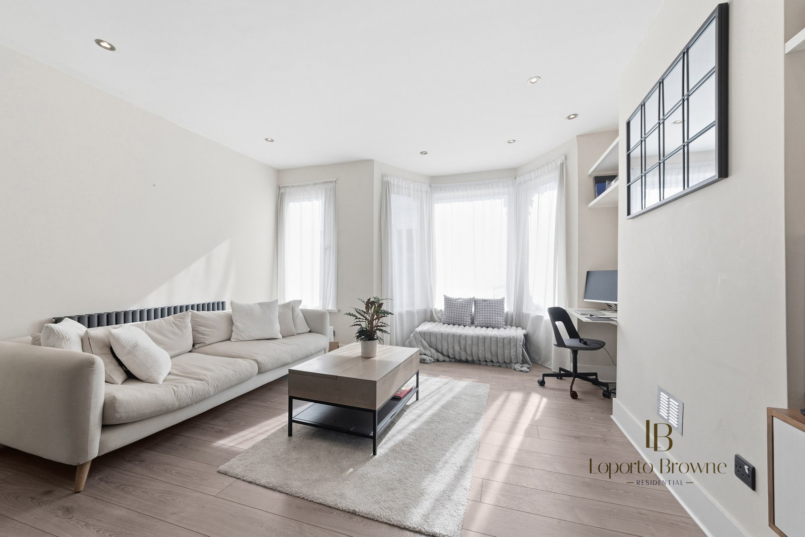 2-bed flat on 281b, Chapter Road, London, £425,000