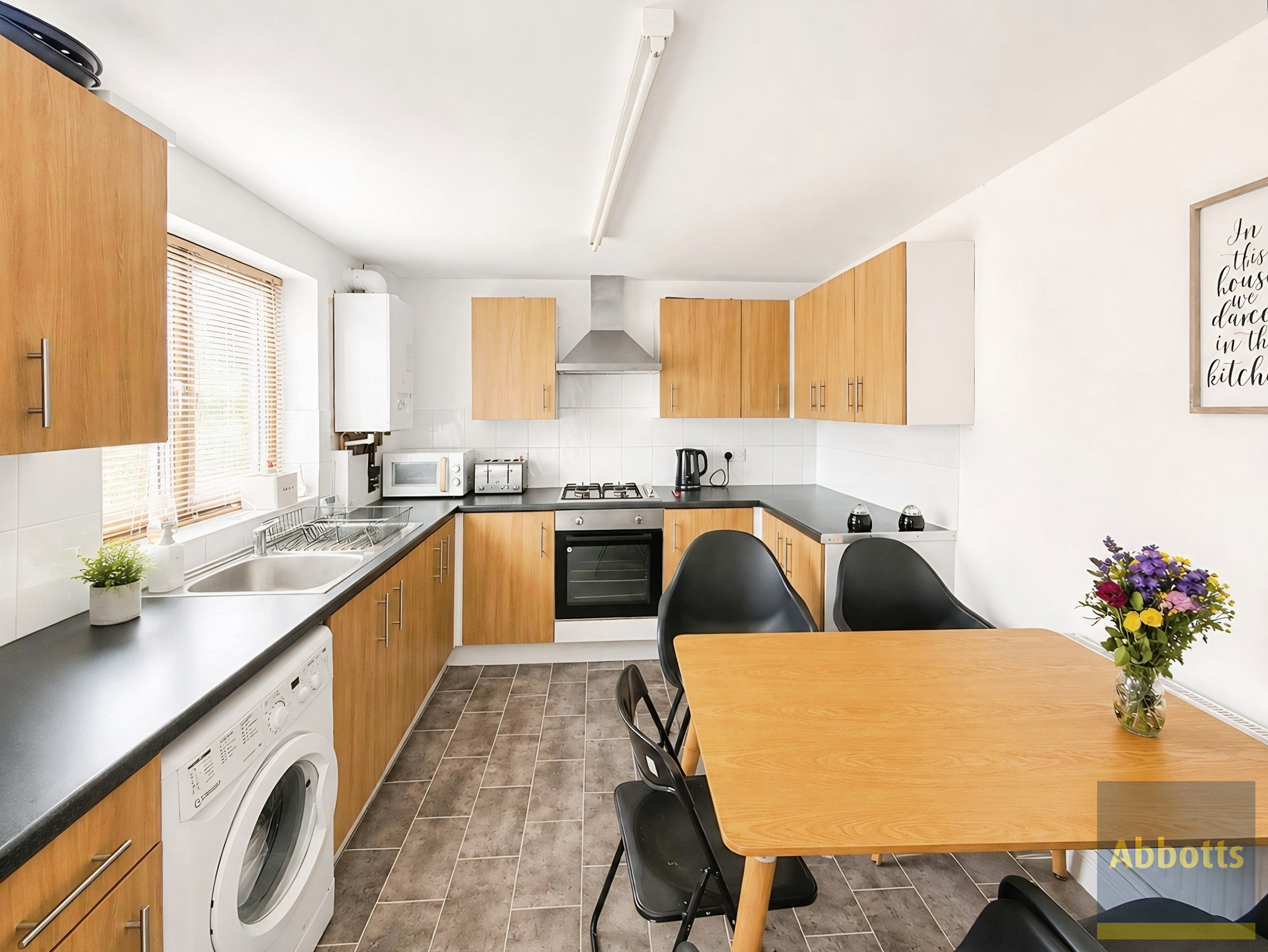 20, Basildon photo 5