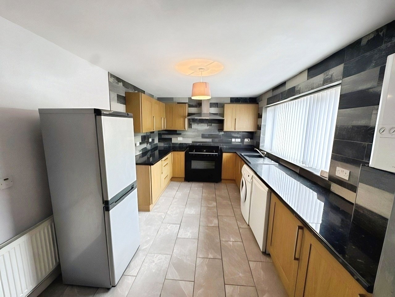 137, Old Hexthorpe, South Yorkshire photo 4
