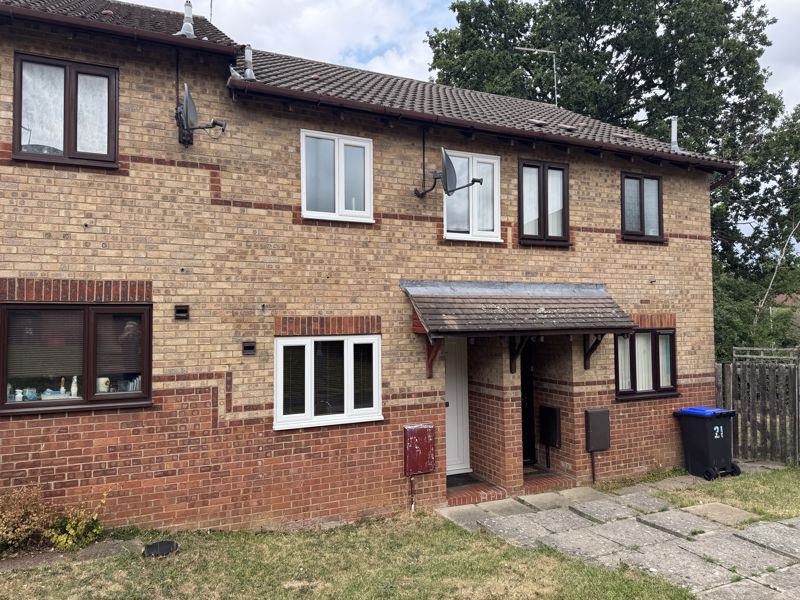 19, Salcey Close, Daventry photo 3