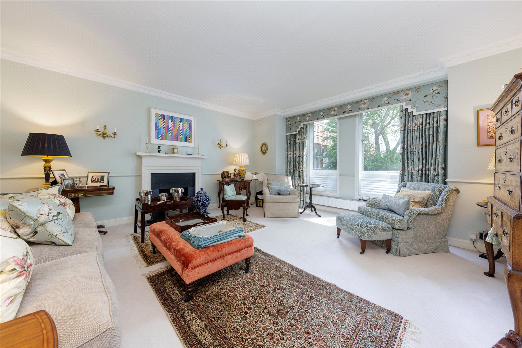 4 bedroom detached house for sale in Reading