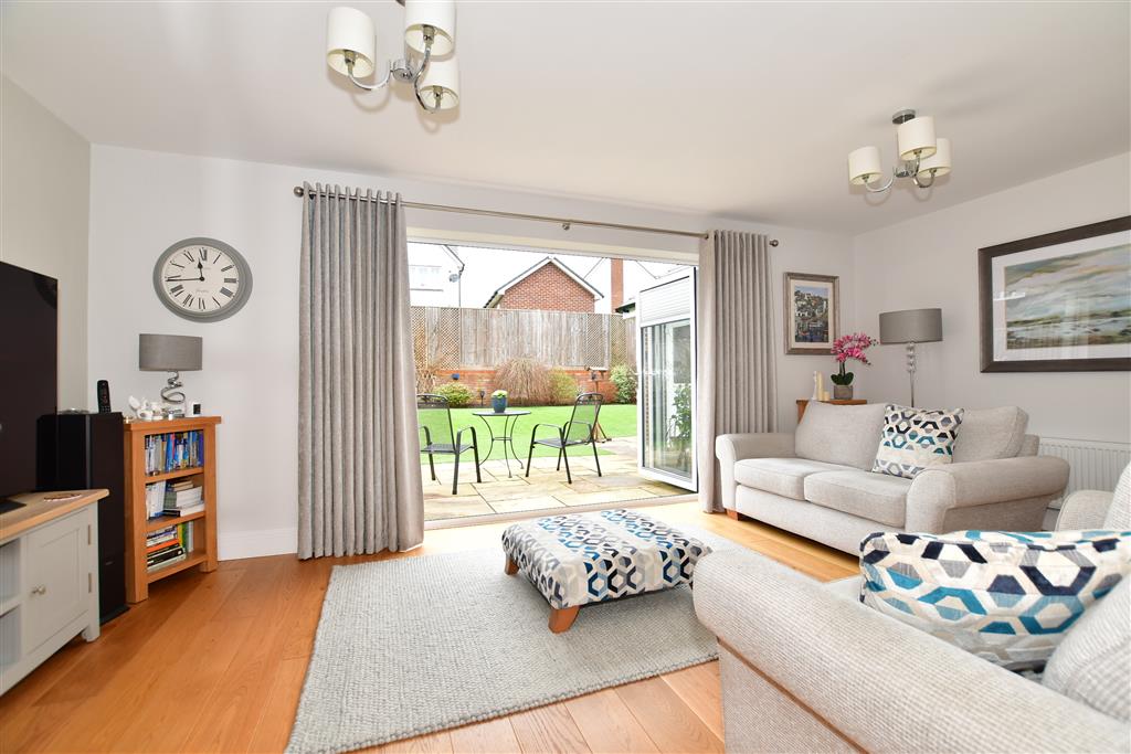 Photos of The Cobbs, Sutton Valence, Maidstone, Kent ME17 64250040