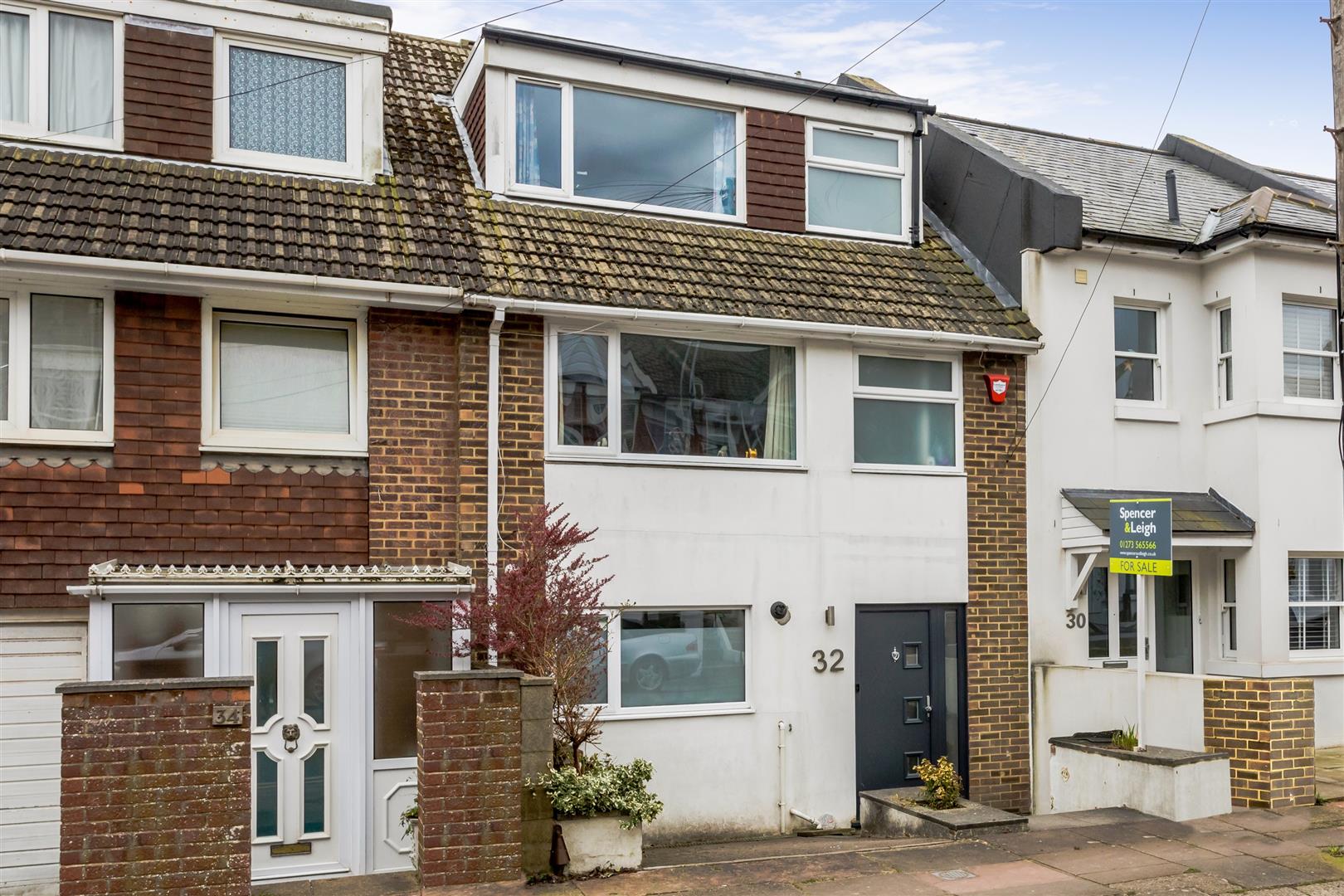 Free property report 32 Hythe Road, Brighton, BN1 6JS Chimnie