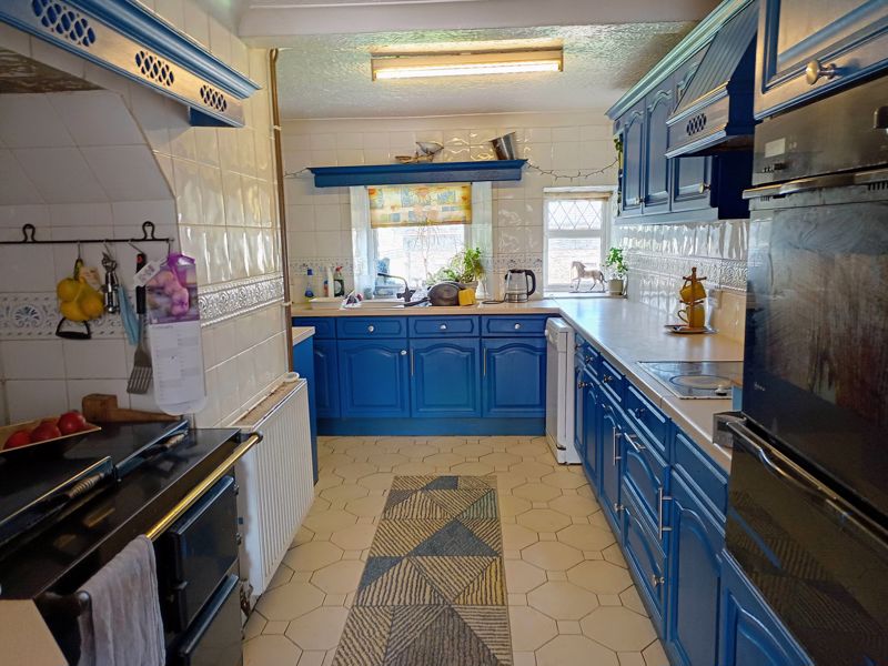 Photos of Llanedi, Pontarddulais, Swansea SA4 61853577 PrimeLocation