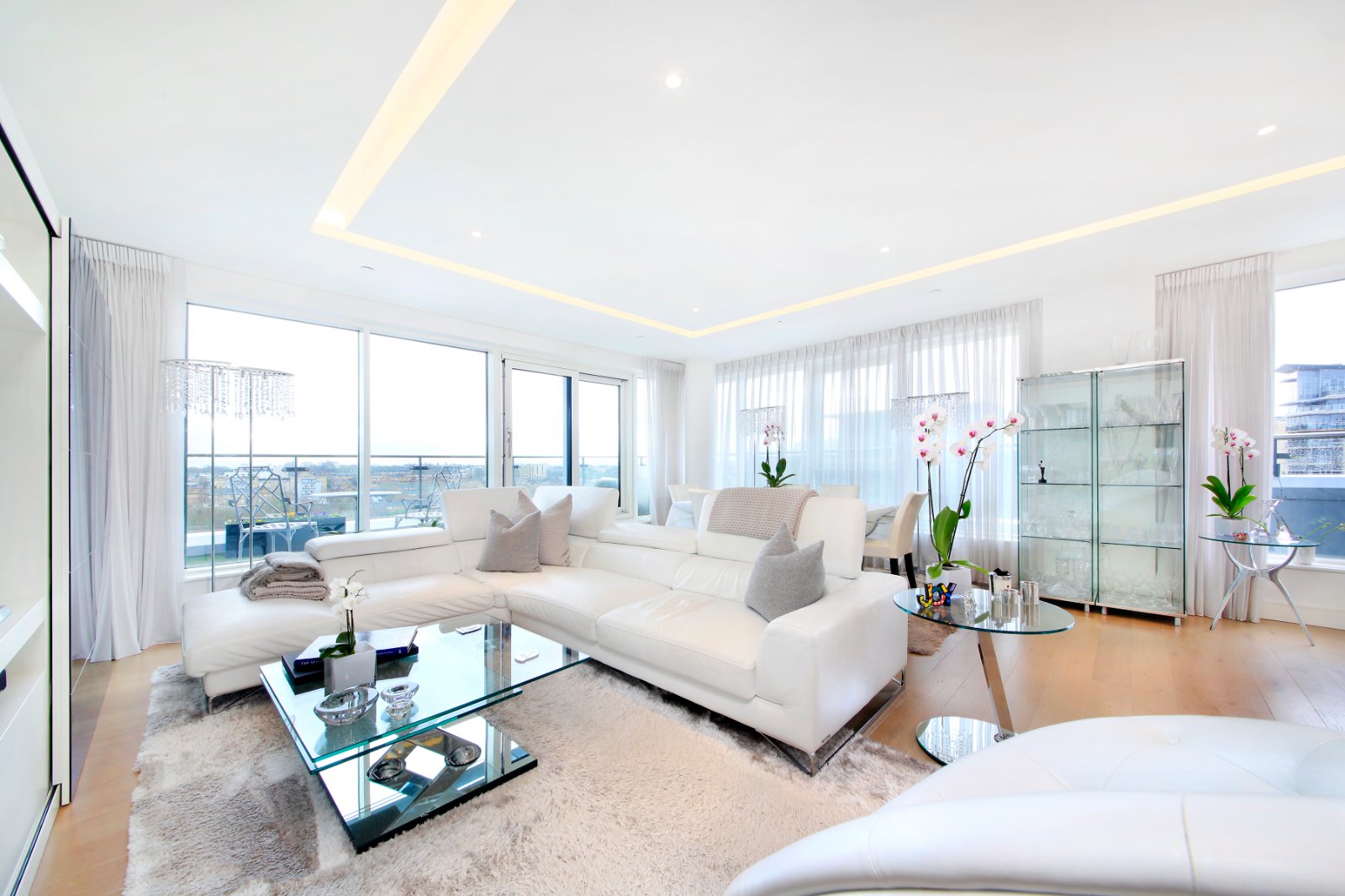 3 bedroom flat for sale 0