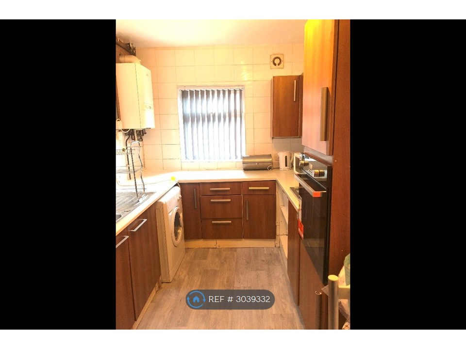 Bluestone Road, Moston, Manchester photo 5