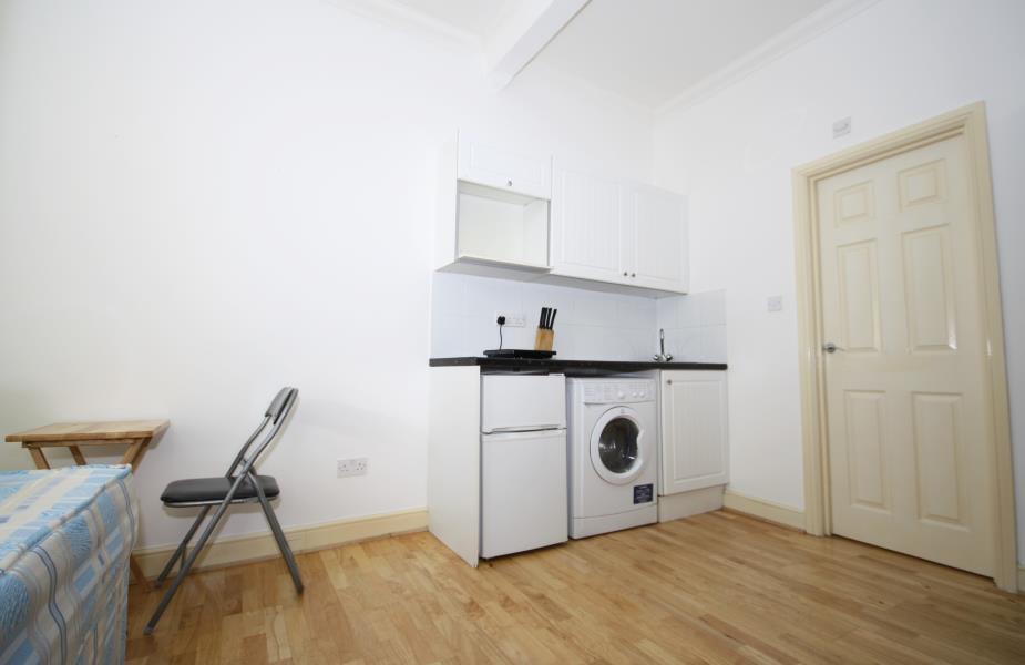 Free property report Flat 1, 32 Greenwich High Road, Greenwich, SE10 ...