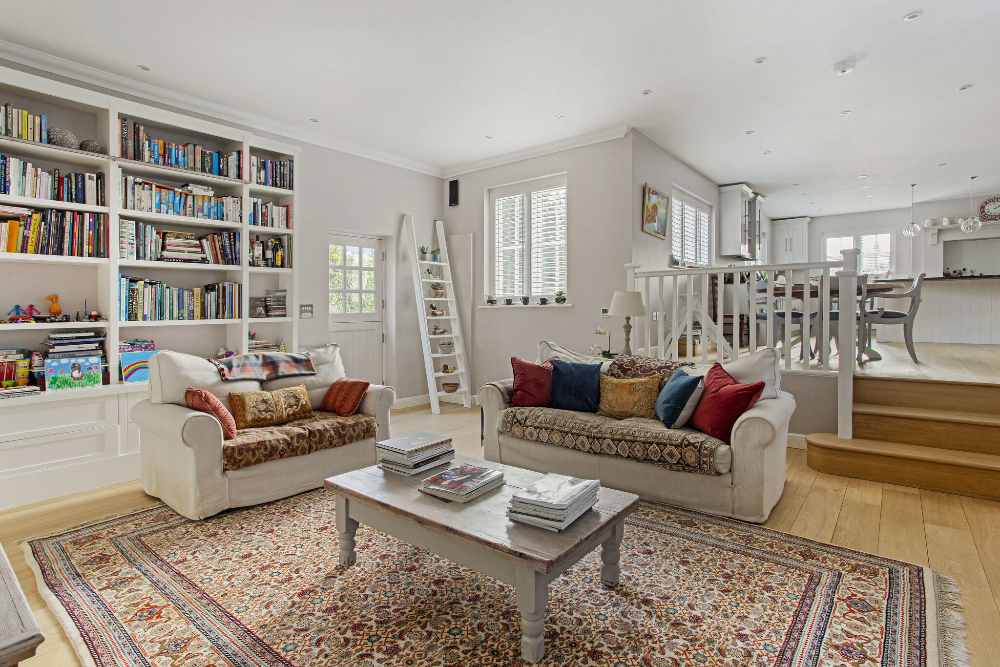 4 bedroom detached house for sale 0