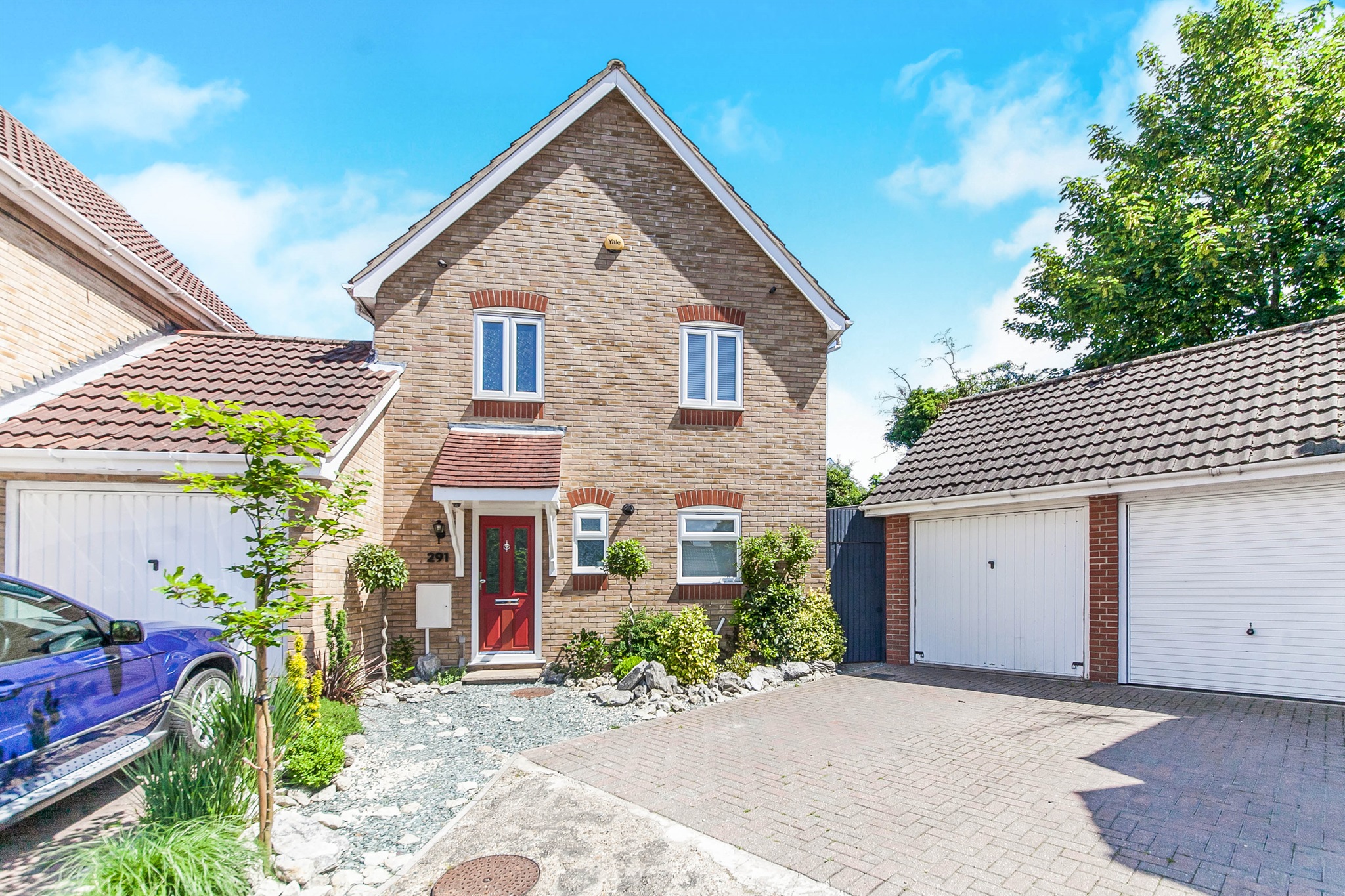 Free property report 291 Harwich Road, Colchester, CO4 3DN Chimnie