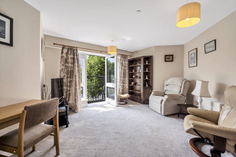 27 Oxlip House, Airfield Road, Bury St. Edmunds photo 3