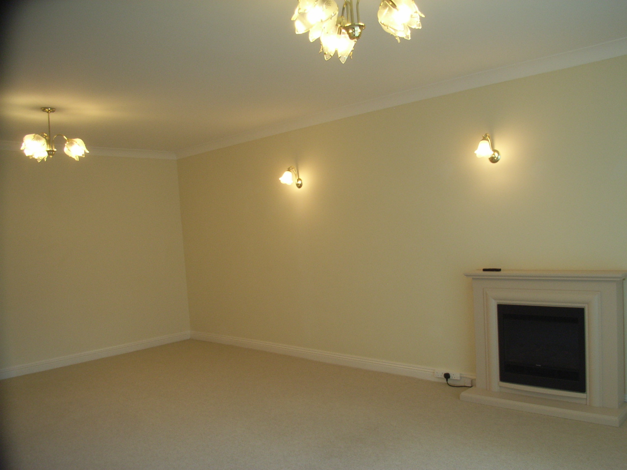 Free property report 7, Victoria Apartments, Park Road North