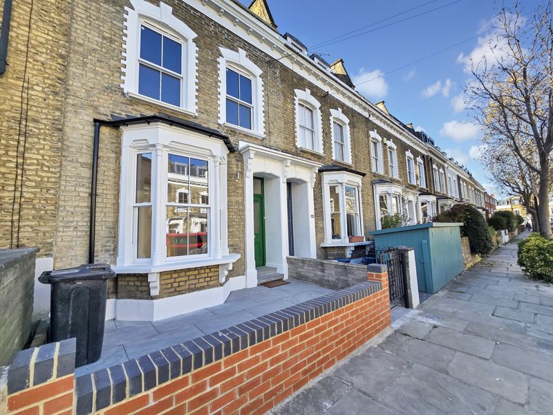3 bedroom terraced house for sale 0