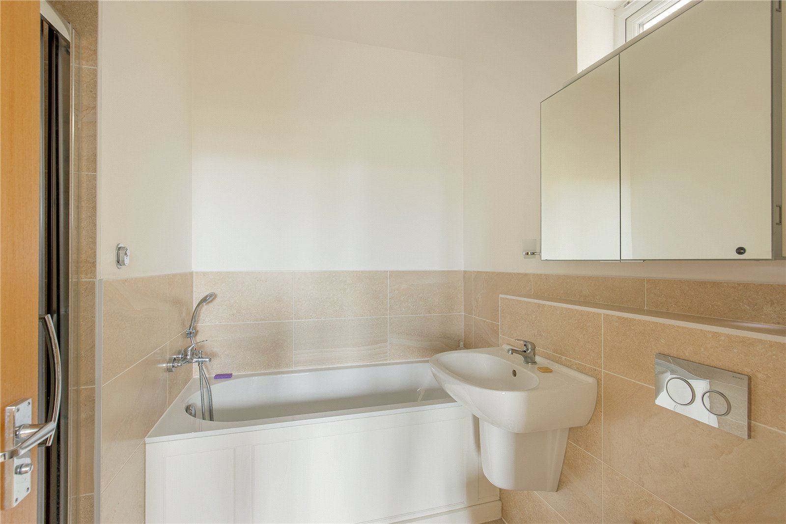 Photos of Longworth Avenue, Chesterton, Cambridge, Cambridgeshire CB4