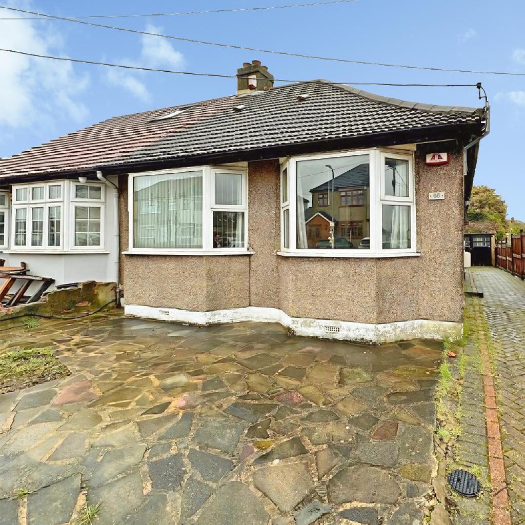 65, Philip Road, Rainham photo 2