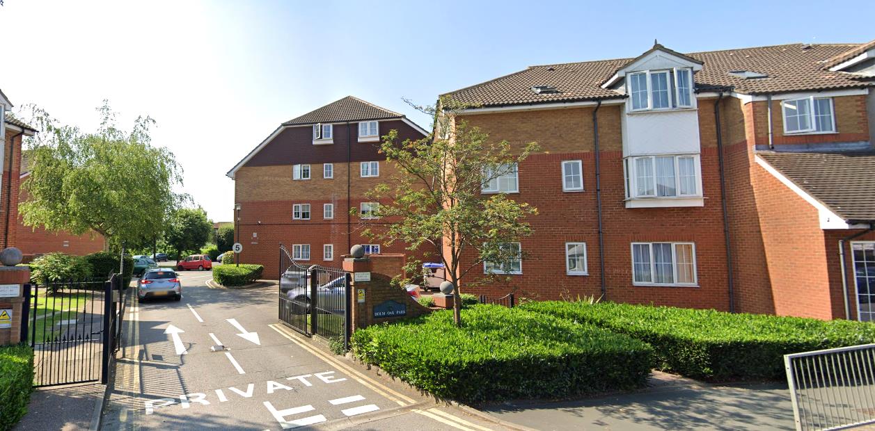 64 Holm Oak Park, Hagden Lane, Watford photo 5