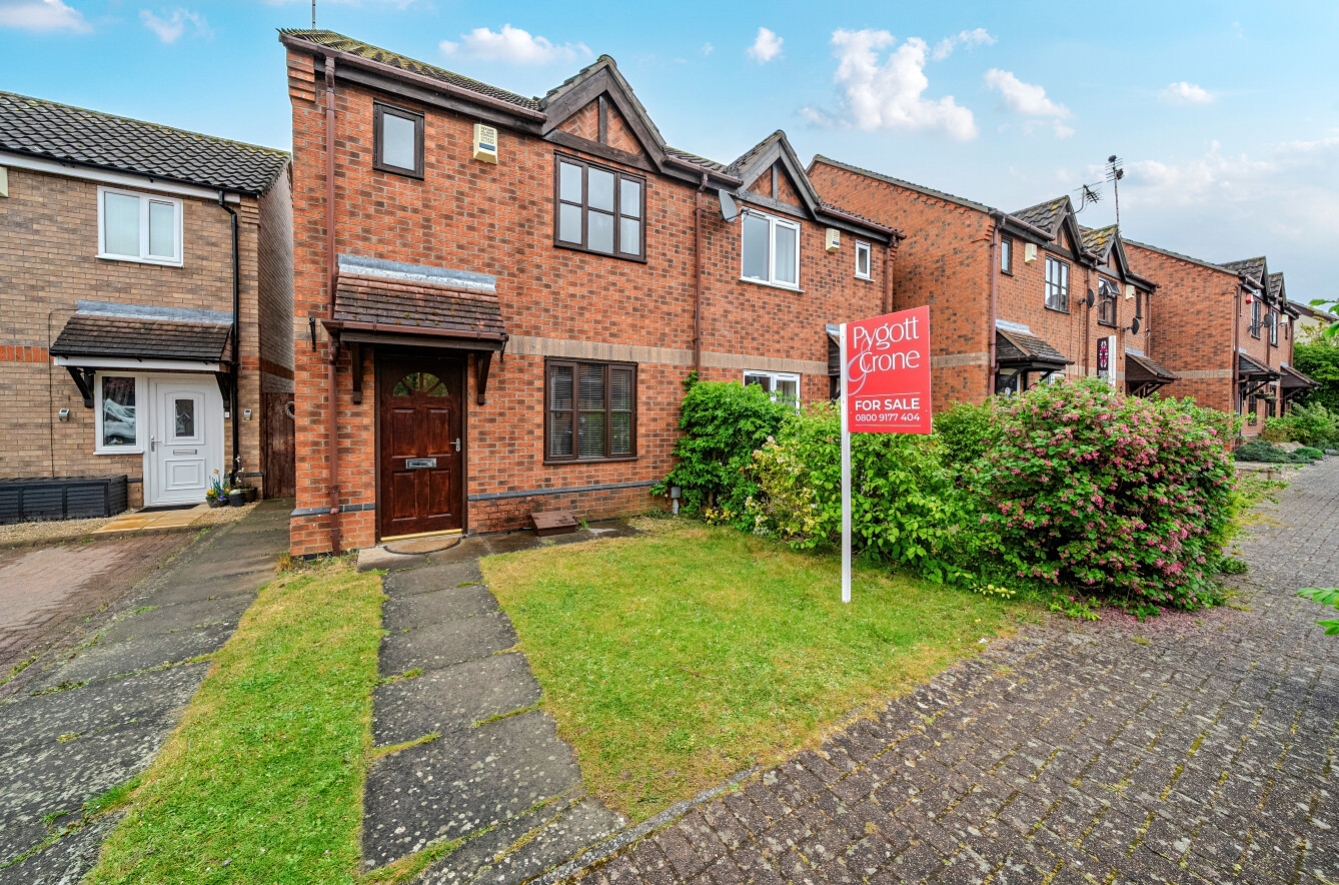 2-bed house on 30, The Spinneys, Lincoln, £170,000