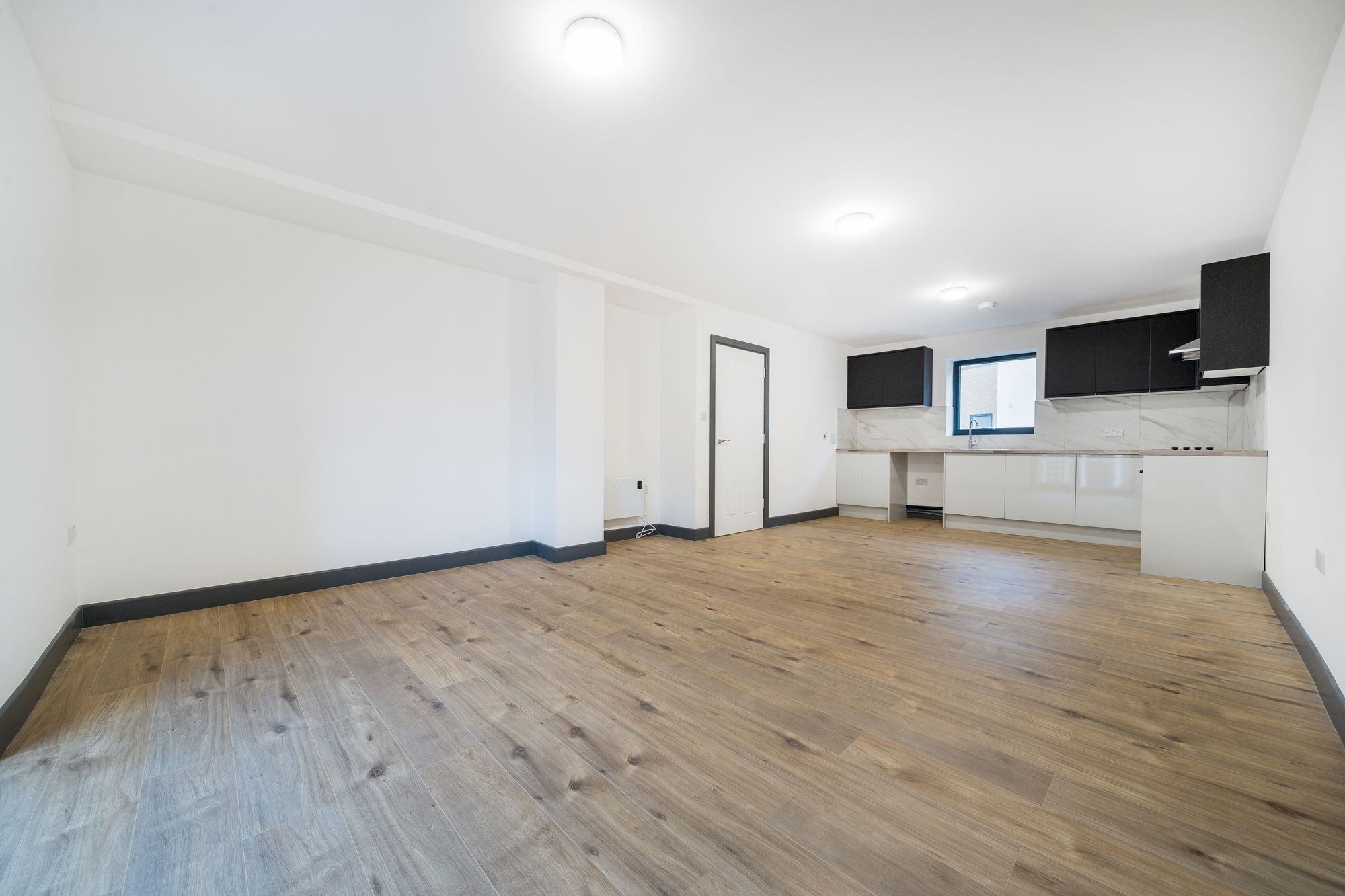 Flat 7 Surjit Court, 261 High Street, Rochester, Kent, Rochester, Kent photo 5