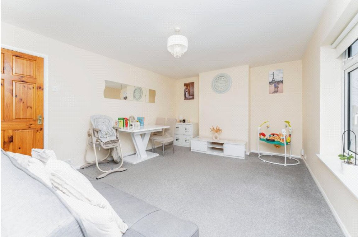 37b, Oakleigh Road, Hillingdon photo 3