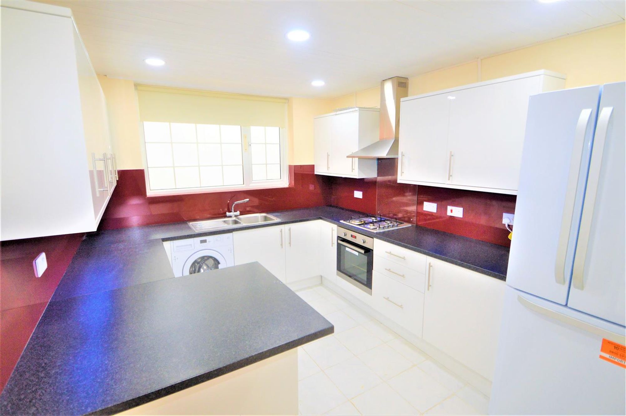 69 Grangeway Gardens, Ilford photo 5