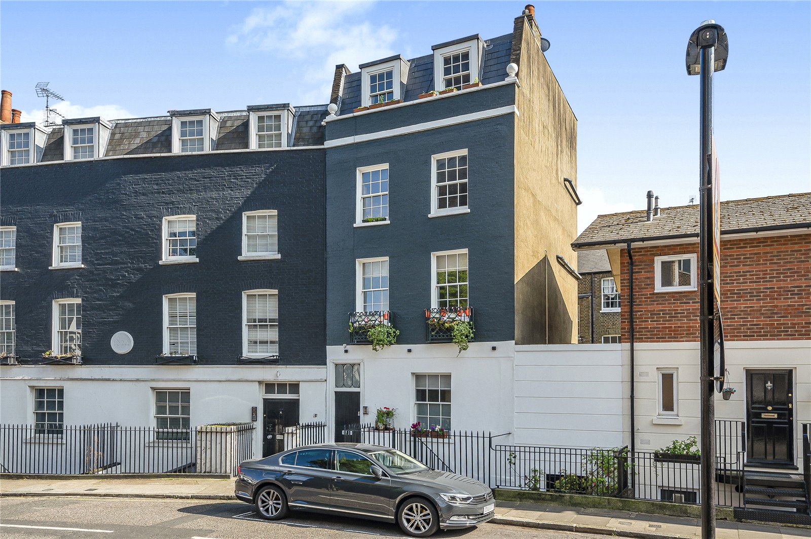 3 bedroom terraced house for sale 0